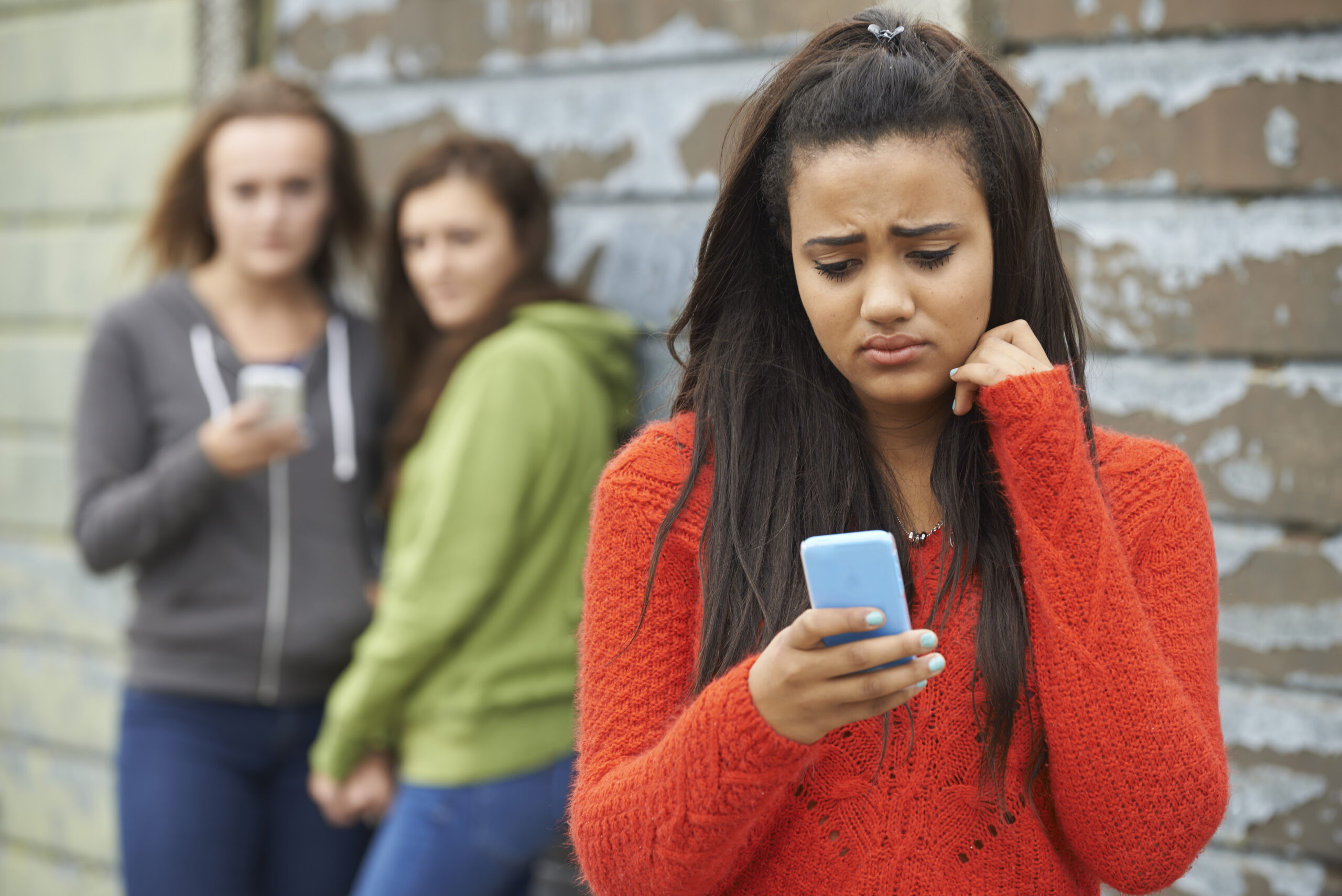 How to Stop Cyberbullying on Social Media and Online Learning